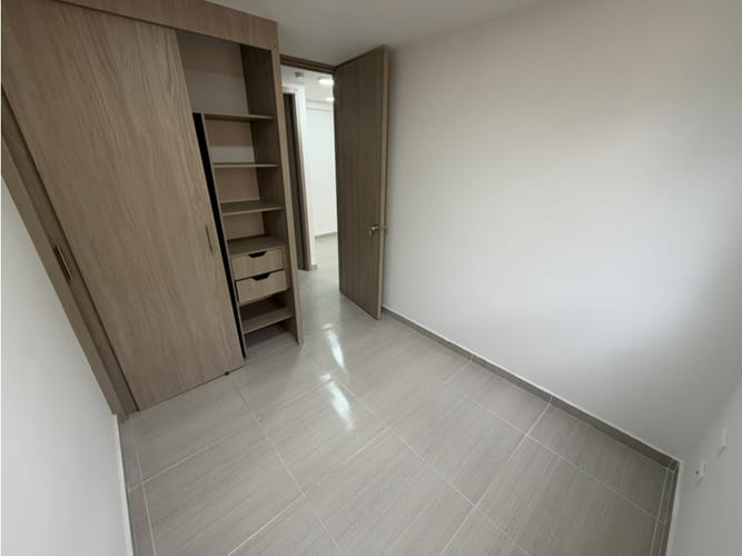 Apartamento de 3 alcobas en arriendo en Fabricato, Bello, 68 m² · foto 11 de 15
