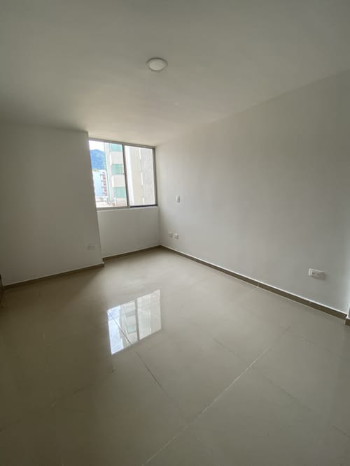 Apartamento de 2 alcobas en venta en Picaleña Y Mirolindo, Ibagué, 65 m² · foto 7 de 20