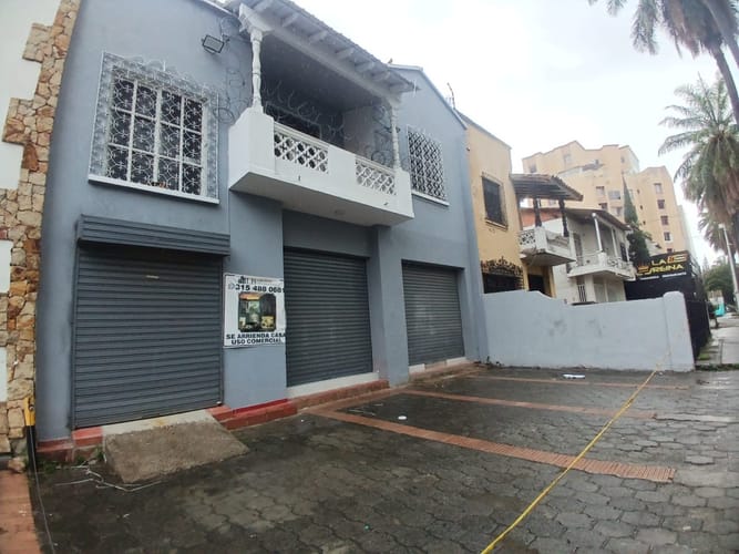 Casa de 4 alcobas en venta en Versalles, Cali, 348 m² · foto 11 de 24