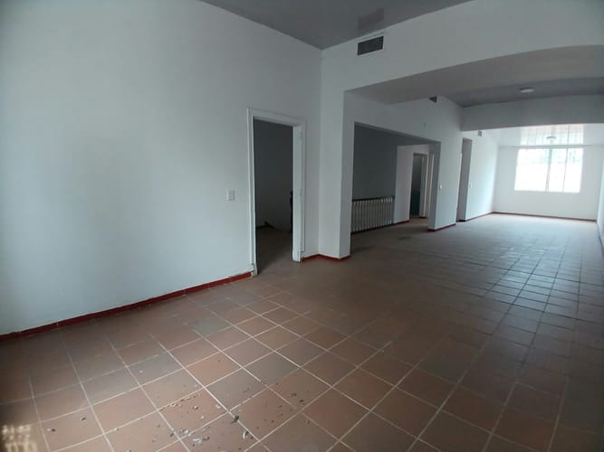 Casa de 4 alcobas en venta en Versalles, Cali, 348 m² · foto 14 de 24