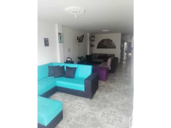 Casa de 11 alcobas en venta en Danubio, Palmira, 340 m² · foto 2 de 21