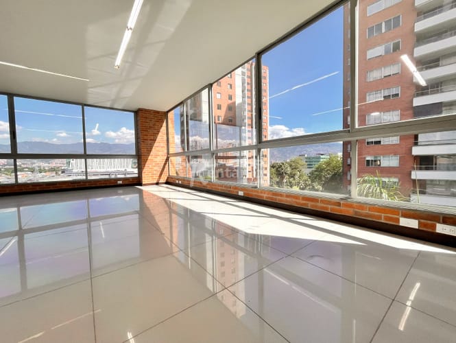 Oficina en arriendo en Castropol, Medellín, 64 m² · foto 3 de 24
