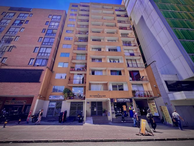 Apartamento de 2 alcobas en venta en La Candelaria, Medellín, 64 m² · foto 18 de 19