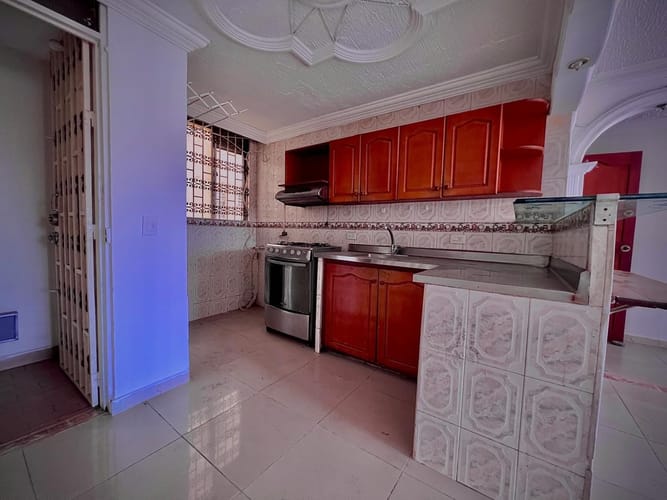 Apartamento de 2 alcobas en venta en La Candelaria, Medellín, 64 m² · foto 2 de 19