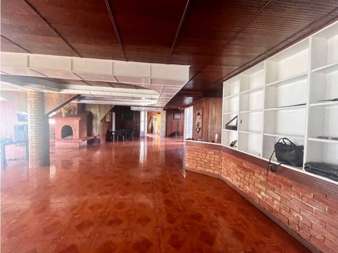Casa de 8 alcobas en venta en Borrero Ayerbe, Cali · foto 6 de 24