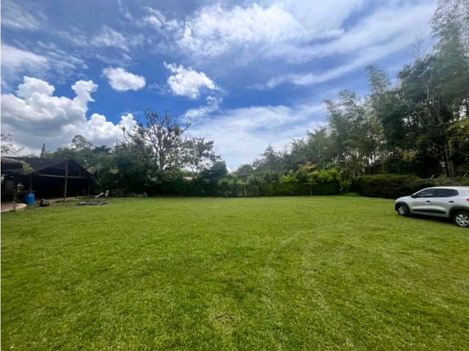 Casa de 8 alcobas en venta en Borrero Ayerbe, Cali · foto 7 de 24