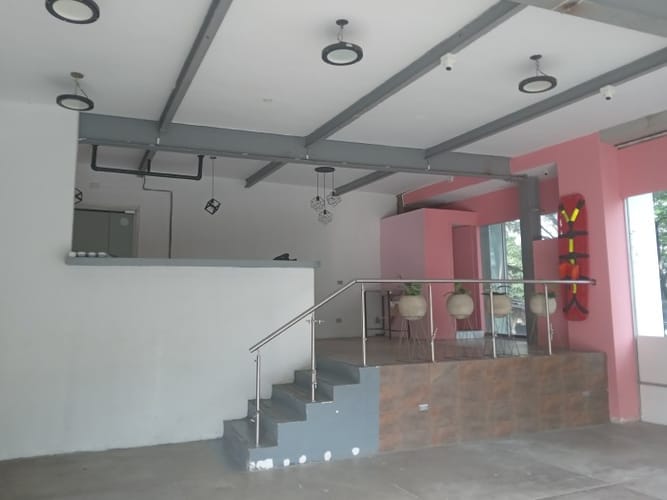 Local en arriendo en Cristales, Cali, 186 m² · foto 2 de 14
