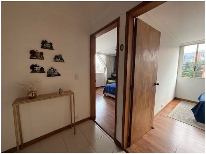 Apartamento de 2 alcobas en venta en El Tesoro, Medellín, 97 m² · foto 7 de 18