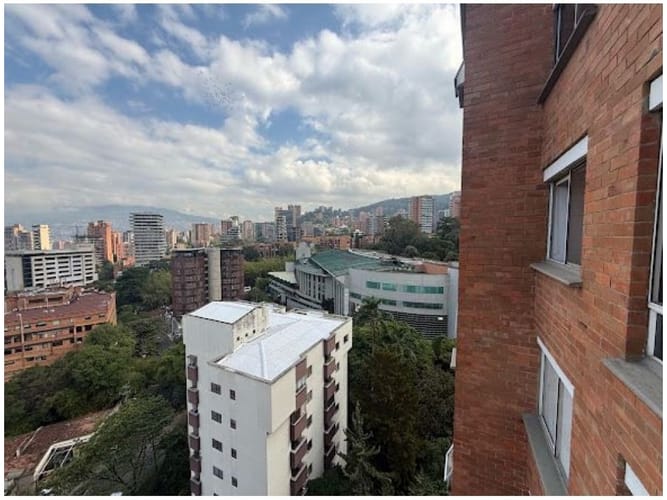 Apartamento de 2 alcobas en venta en El Tesoro, Medellín, 97 m² · foto 17 de 18