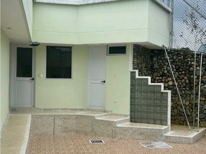 Casa de 5 alcobas en venta en La Riverita, Cali, 1717 m² · foto 4 de 15