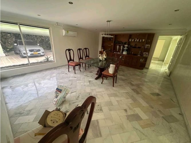 Casa de 5 alcobas en venta en La Riverita, Cali, 1717 m² · foto 8 de 15