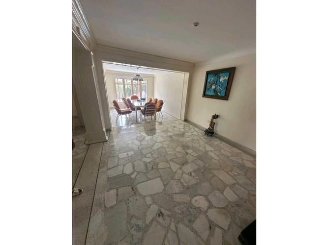 Casa de 5 alcobas en venta en La Riverita, Cali, 1717 m² · foto 11 de 15