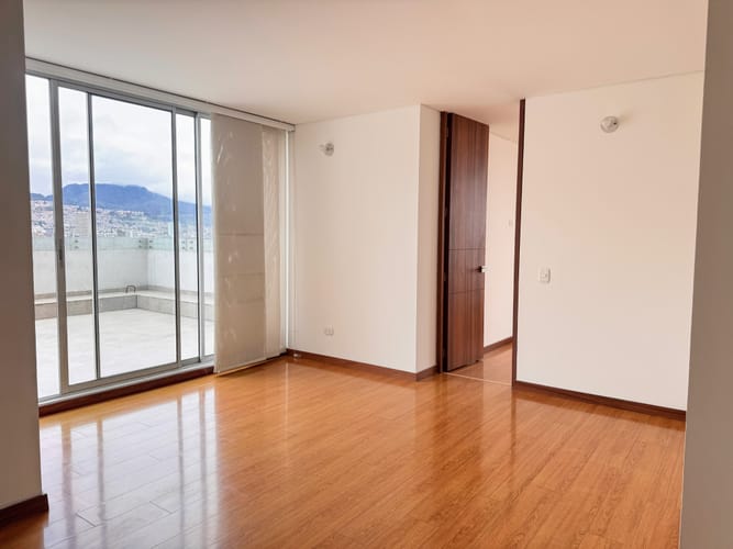 Apartamento de 1 alcoba en arriendo en Santafé, Bogotá, 82 m² · foto 1 de 24