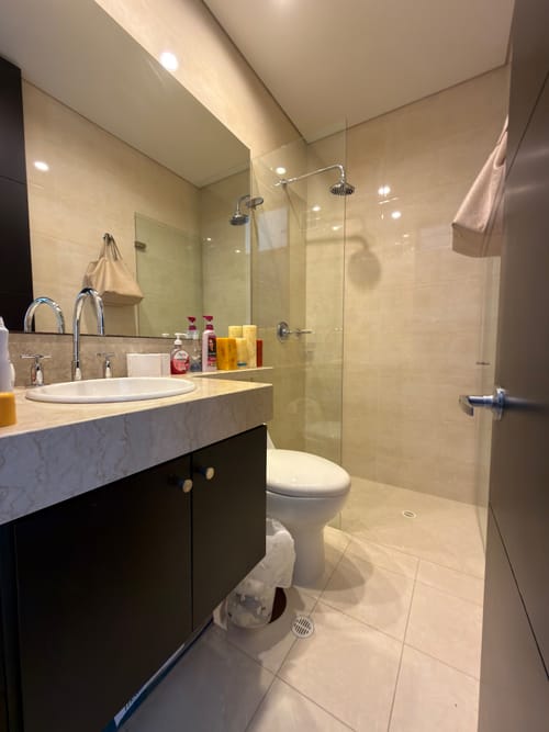 Apartamento de 4 alcobas en venta en Santa Barbara Oriental, Bogotá, 181 m² · foto 14 de 21