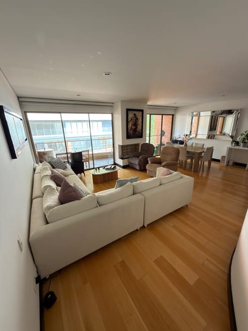 Apartamento de 4 alcobas en venta en Santa Barbara Oriental, Bogotá, 181 m² · foto 7 de 21