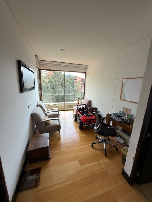 Apartamento de 4 alcobas en venta en Santa Barbara Oriental, Bogotá, 181 m² · foto 12 de 21
