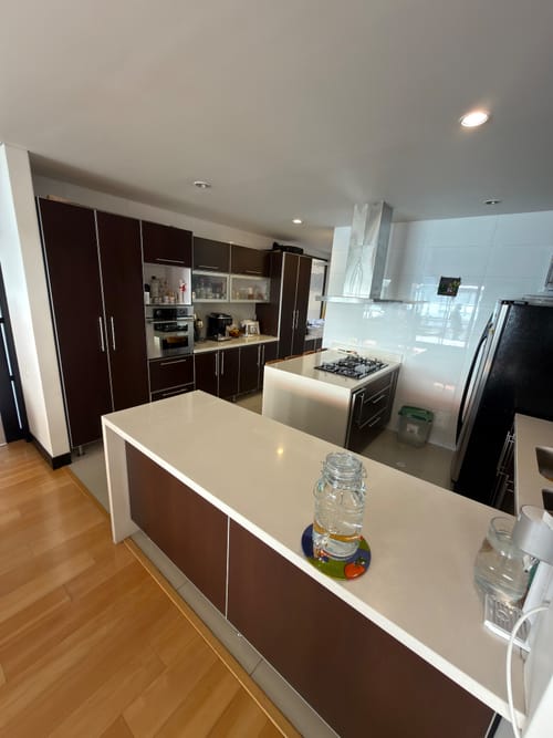 Apartamento de 4 alcobas en venta en Santa Barbara Oriental, Bogotá, 181 m² · foto 8 de 21
