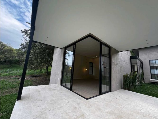 Casa de 4 alcobas en venta en Acopi, Yumbo · foto 8 de 8
