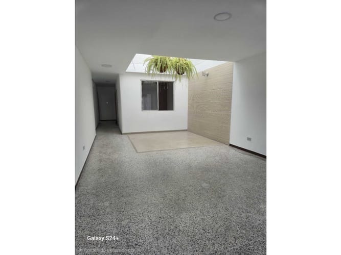 Casa de 4 alcobas en venta en Pampa Linda, Cali, 169 m² · foto 3 de 24