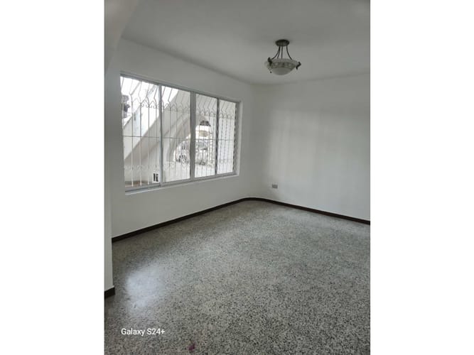 Casa de 4 alcobas en venta en Pampa Linda, Cali, 169 m² · foto 4 de 24