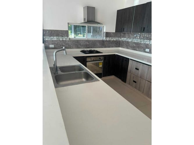 Casa de 8 alcobas en venta en Las Mercedes, Jamundí, 366 m² · foto 4 de 12