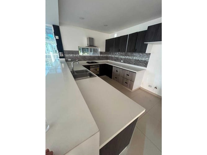 Casa de 8 alcobas en venta en Las Mercedes, Jamundí, 366 m² · foto 12 de 12