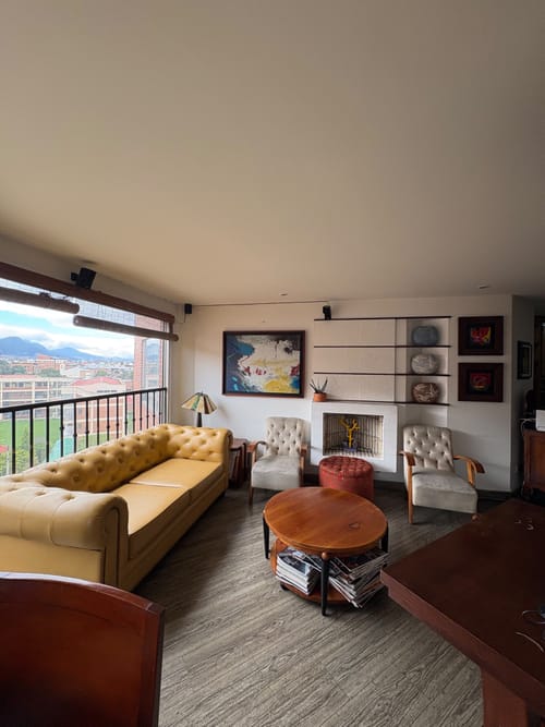 Apartamento de 3 alcobas en venta en La Calleja, Bogotá, 113 m² · foto 2 de 24
