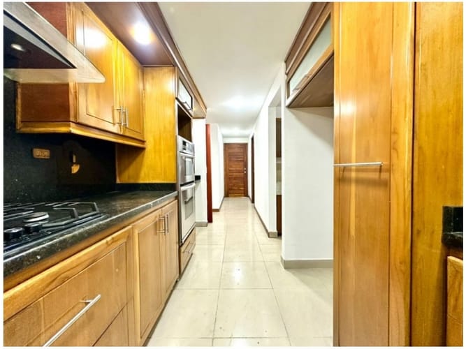 Casa de 4 alcobas en venta en Suramérica, La Estrella, 240 m² · foto 8 de 21