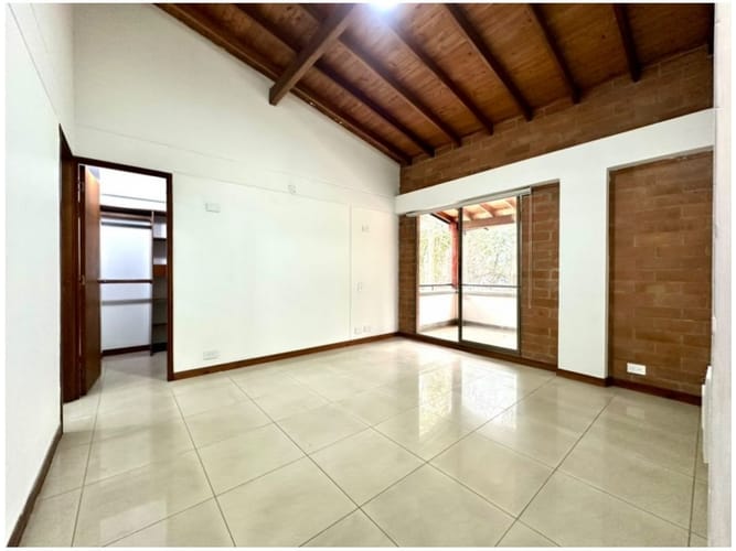 Casa de 4 alcobas en venta en Suramérica, La Estrella, 240 m² · foto 21 de 21