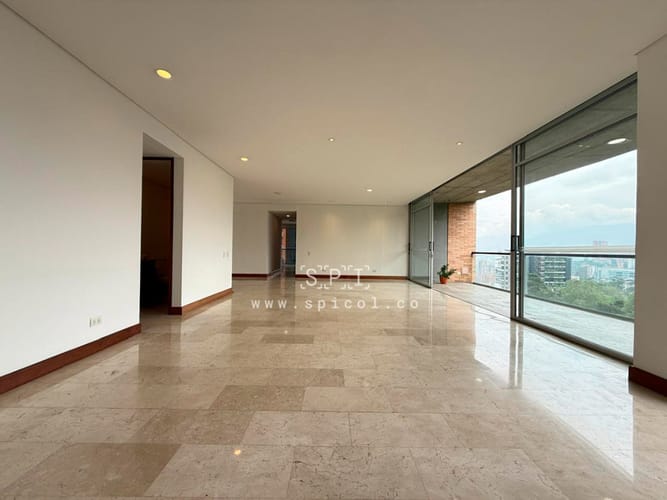 Apartamento de 3 alcobas en arriendo en Las Lomas, Medellín, 280 m² · foto 9 de 24