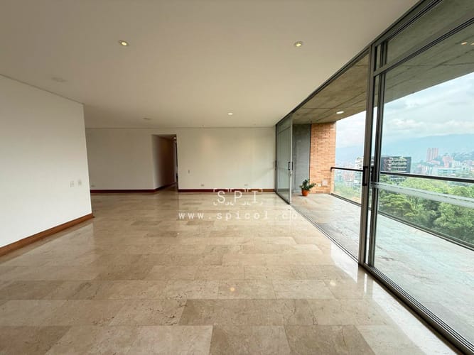 Apartamento de 3 alcobas en arriendo en Las Lomas, Medellín, 280 m² · foto 14 de 24