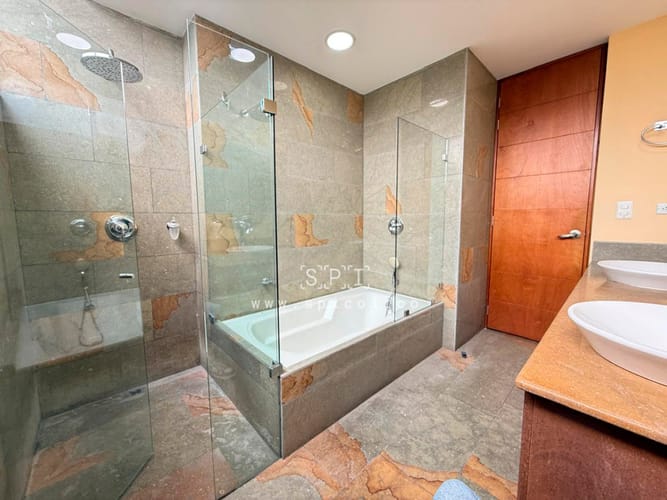 Apartamento de 3 alcobas en arriendo en Las Lomas, Medellín, 280 m² · foto 20 de 24