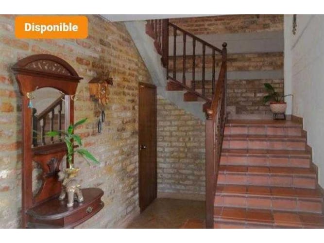 Casa de 5 alcobas en venta en Acopi, Yumbo · foto 9 de 13