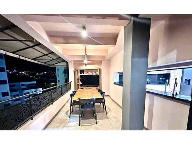 Casa de 4 alcobas en venta en Santa Anita, Cali, 671 m² · foto 6 de 20