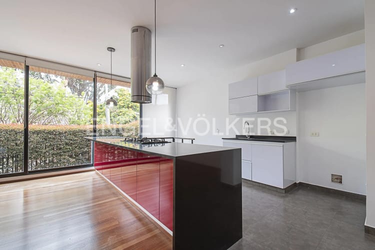 Casa de 3 alcobas en venta en Santa Barbara Alta, Bogotá, 260 m² · foto 8 de 20
