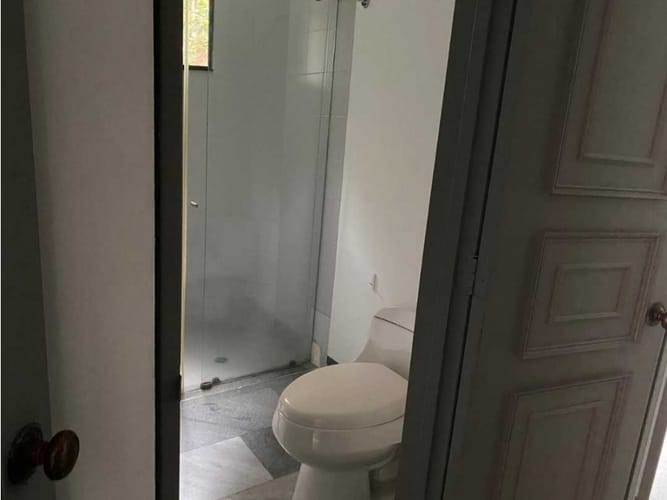 Apartamento de 3 alcobas en venta en Arboledas, Cali, 300 m² · foto 13 de 24