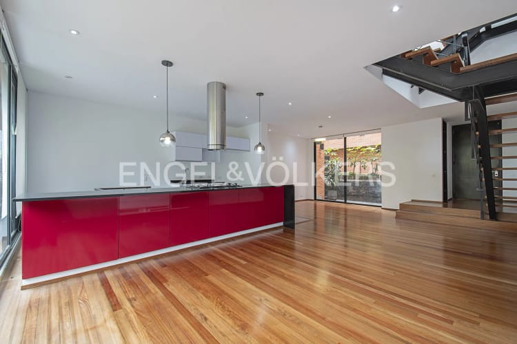 Casa de 3 alcobas en venta en Santa Barbara Alta, Bogotá, 260 m² · foto 3 de 20