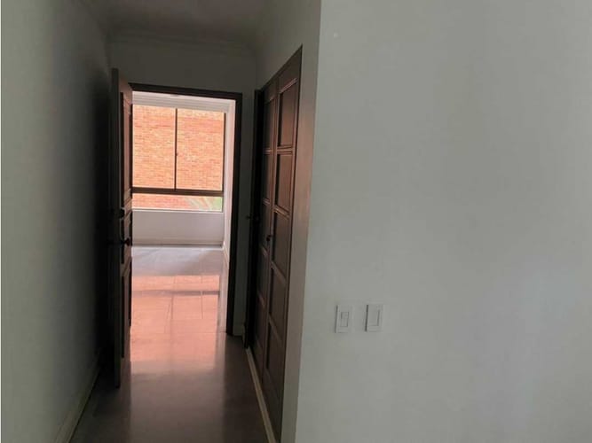 Apartamento de 3 alcobas en venta en Arboledas, Cali, 300 m² · foto 16 de 24