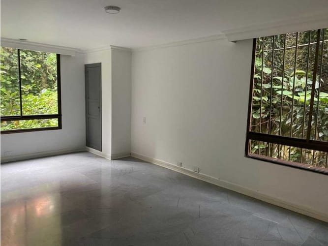 Apartamento de 3 alcobas en venta en Arboledas, Cali, 300 m² · foto 17 de 24