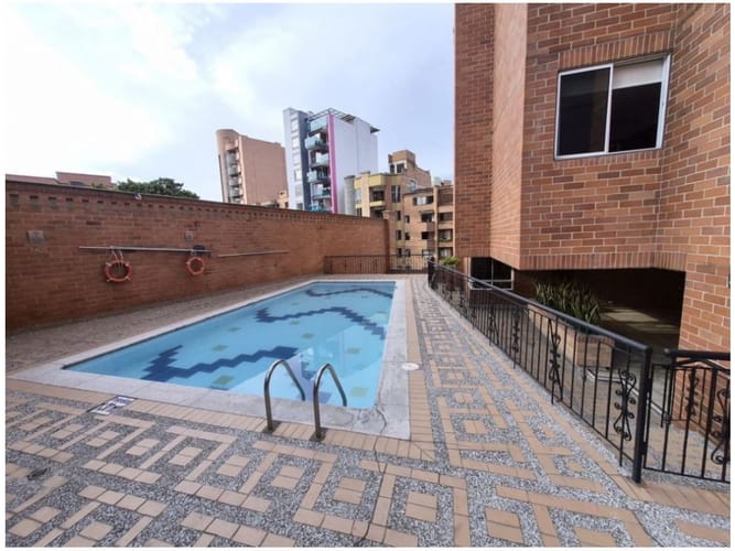 $860.000.000 en Laureles