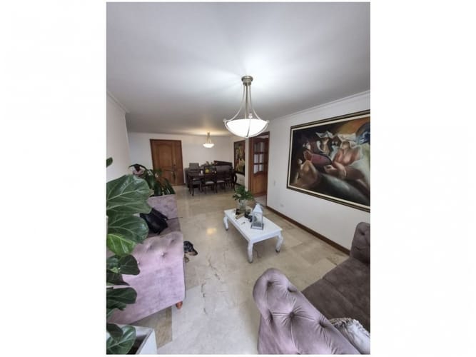 Apartamento de 3 alcobas en venta en Laureles, Medellín, 108 m² · foto 10 de 19