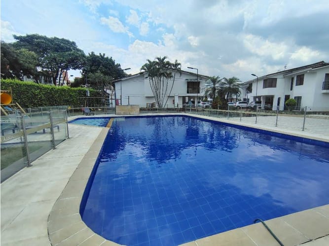 Casa de 5 alcobas en venta en Pasoancho, Cali, 256 m² · foto 10 de 24