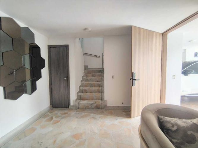 Casa de 5 alcobas en venta en Pasoancho, Cali, 256 m² · foto 16 de 24