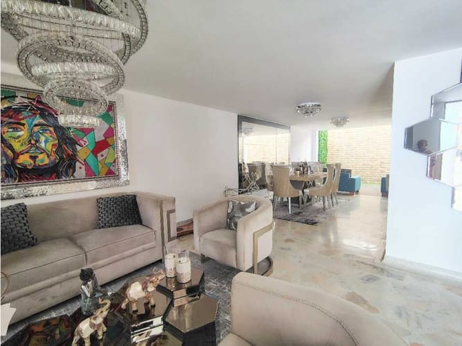 Casa de 5 alcobas en venta en Pasoancho, Cali, 256 m² · foto 19 de 24