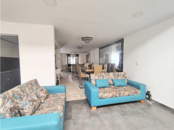 Casa de 5 alcobas en venta en Pasoancho, Cali, 256 m² · foto 23 de 24