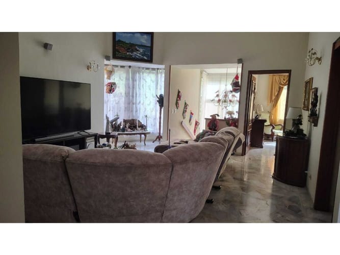 Casa de 7 alcobas en venta en Pance, Cali · foto 16 de 19