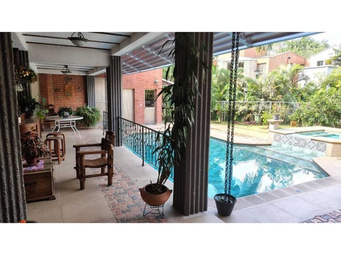 Casa de 7 alcobas en venta en Pance, Cali · foto 19 de 19