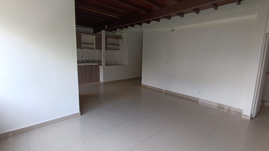 Apartamento de 2 alcobas en arriendo en Cristo Rey, Medellín, 50 m² · foto 4 de 10