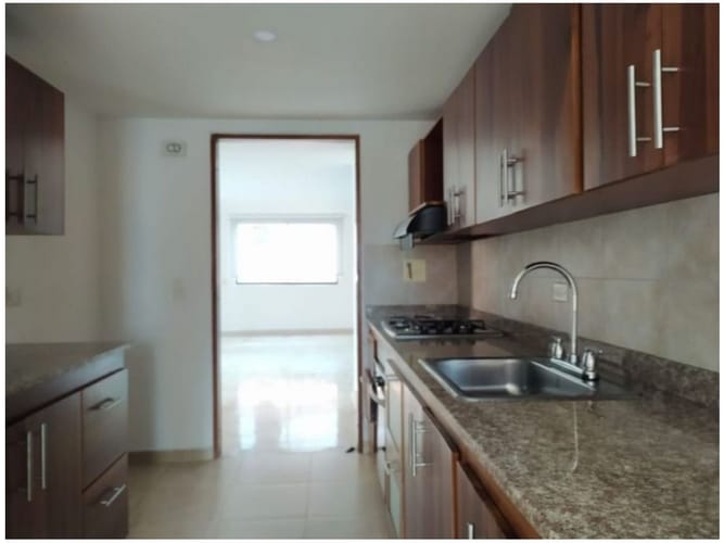 Apartamento de 4 alcobas en venta en Zuñiga, Medellín, 130 m² · foto 2 de 13