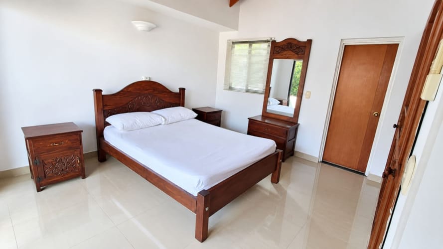 Casa de 3 alcobas en venta en Ricaurte, Ricaurte, 422 m² · foto 10 de 19
